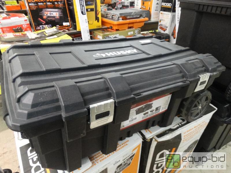 lot 245 image: Husky 25 Gallon Mobile Tool Box....