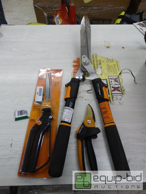 lot 266 image: Fiskars Lawn Cutters....