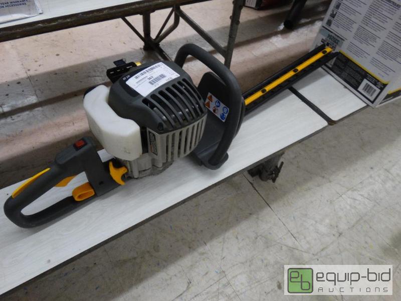 lot 362 image: Gas Hedge Trimmer....