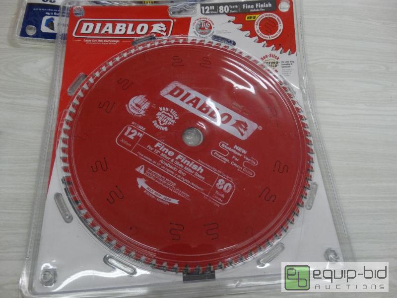 lot 379 image: Diablo 12 80 Teeth Saw Blade....