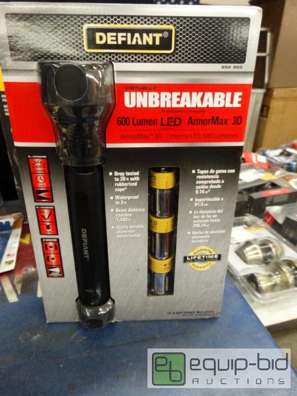 lot 38 image: Defiant 600 Lumen LED Armor Max 3D Flashlight...