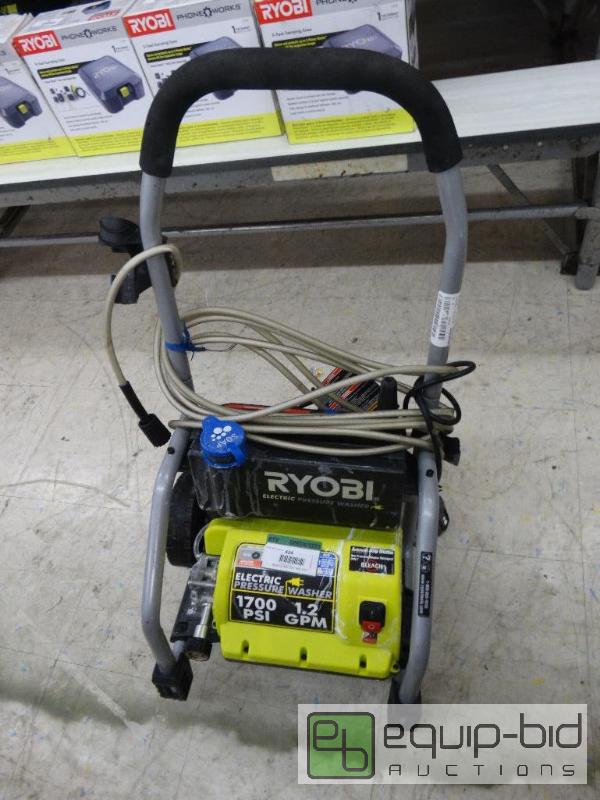 lot 424 image: Electric Ryobi 1700 PSI Pressure Washer - Mis...