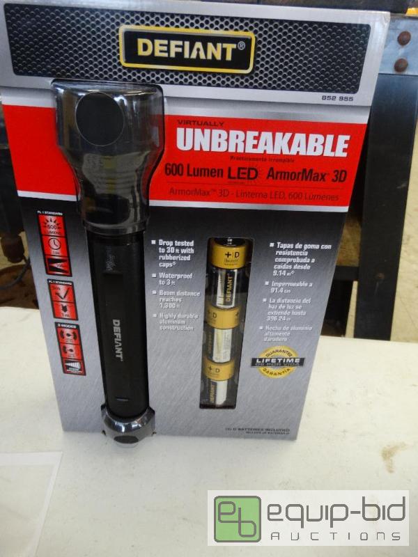 lot 71 image: Defiant 600 Lumen LED Armor Max 3D Flashlight...