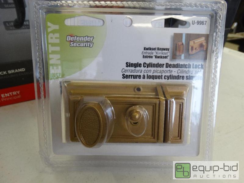 lot 76 image: Single Cylinder Dead Latch Lock In Package....