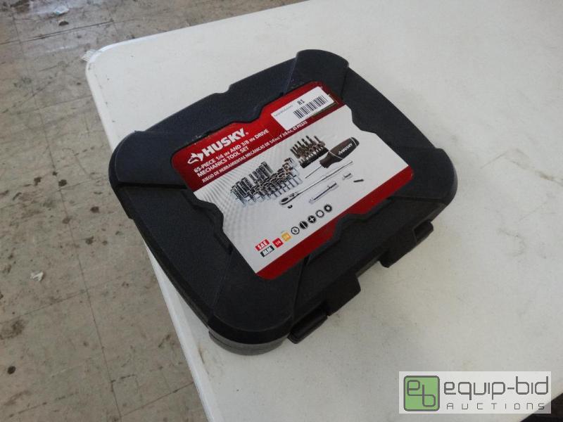 lot 81 image: Husky Mechanic Tool Set In Case....