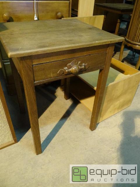 lot 2033 image: Very Nice Older Side Table w Hand Carved Drawer Design