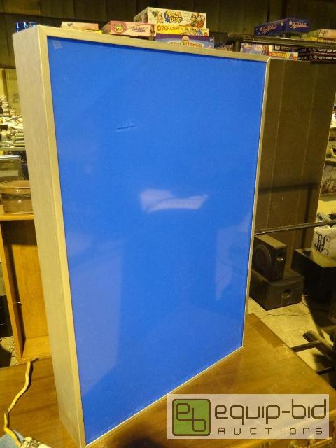 lot 2041 image: DSA Illuminated Light Box Tested Powers on