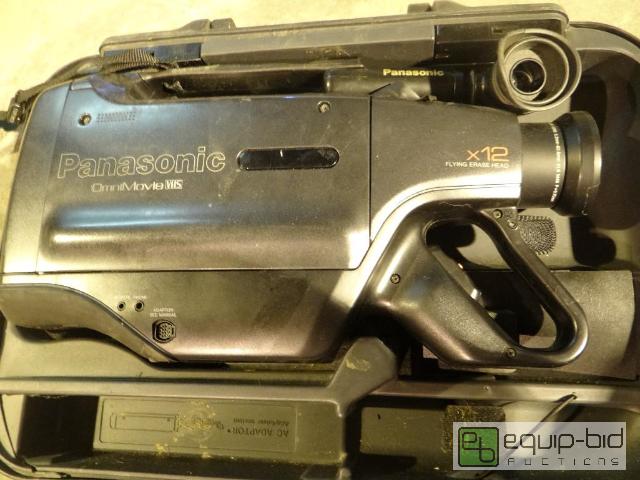 lot 2065 image: Early 90s VHS Panasonic Video Camcorder w Case