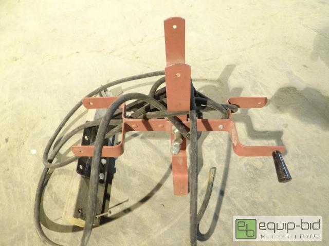 lot 2068 image: Metal Air Hose Reel