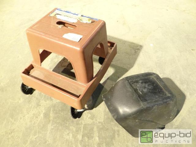 lot 2069 image: Shop Rollabout Shop Cart w Welding Helmut