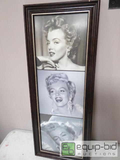 lot 2125 image: Marylin Monroe Collectors Prints w Frame