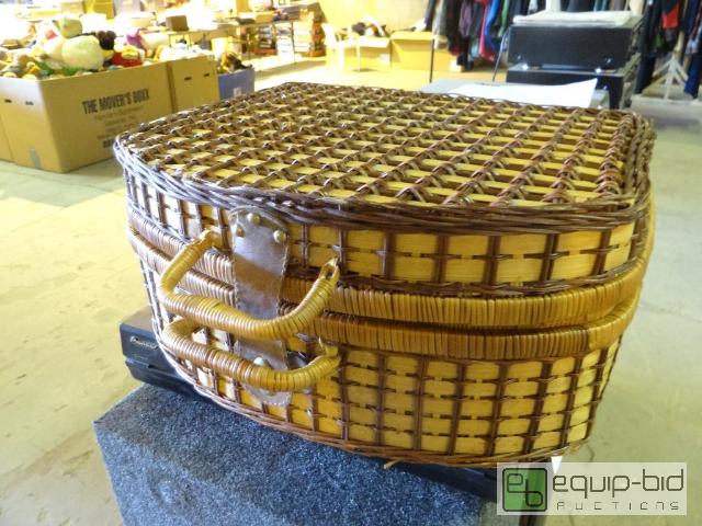lot 2162 image: Wicker Casing Picnic Basket Set
